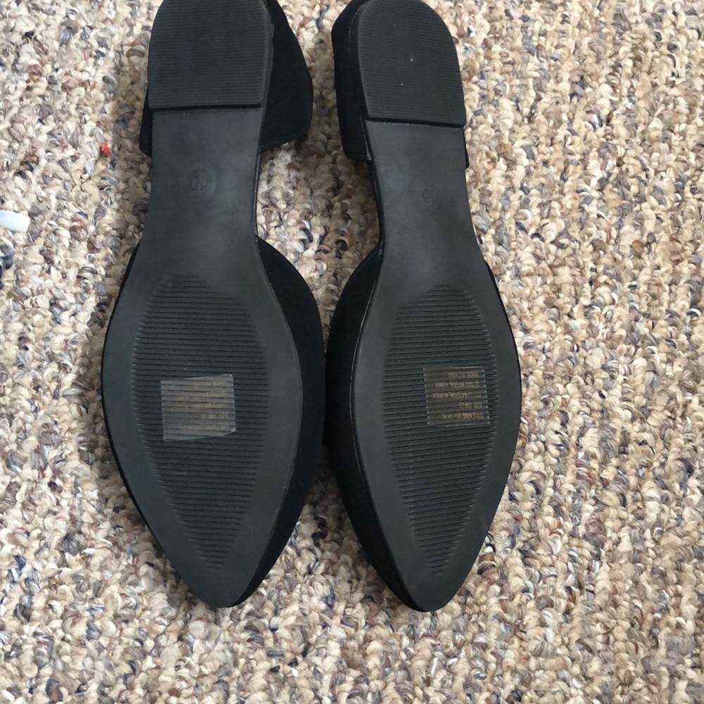 Flats - Picture 2 of 3